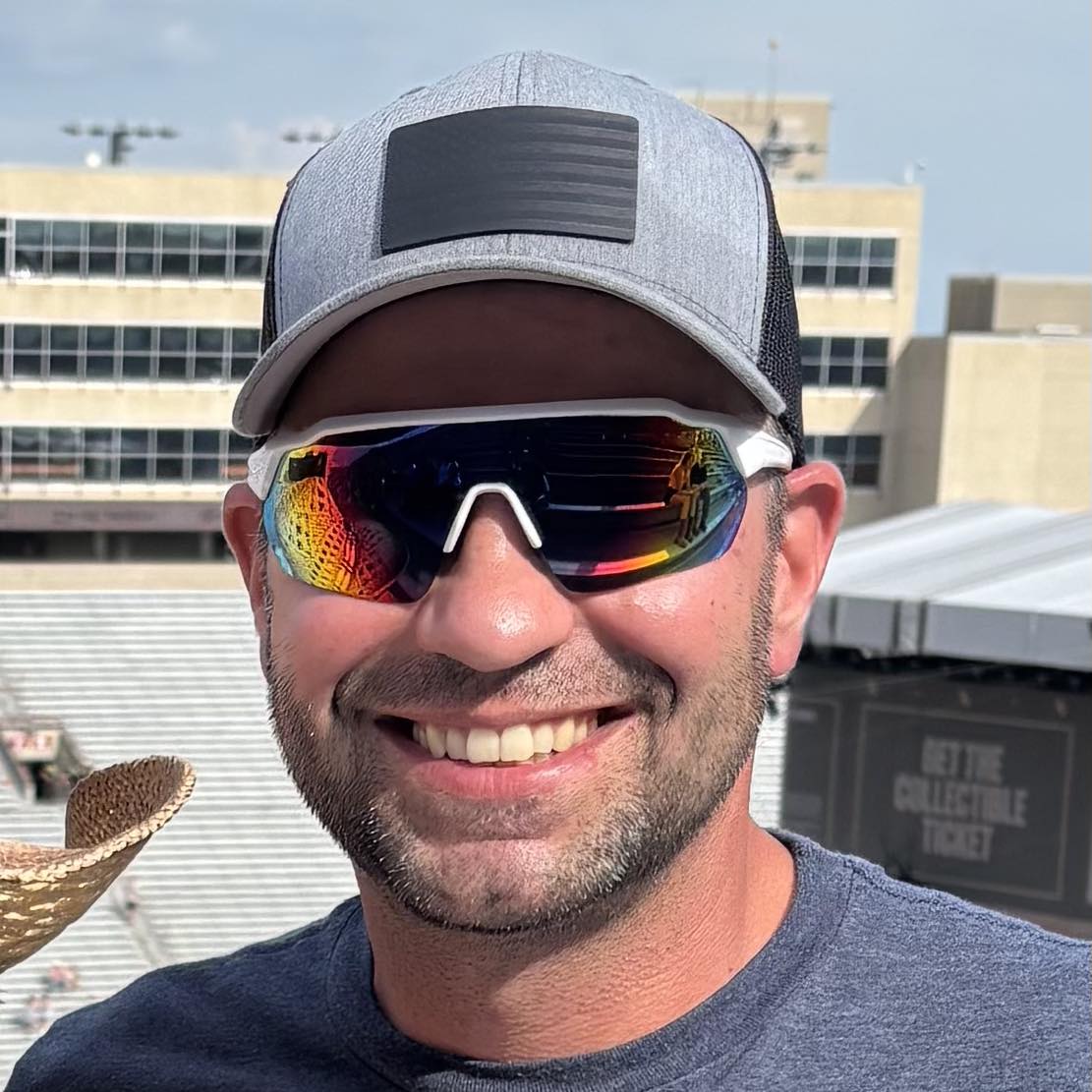 Kevin - Dad, Tech Expert, Pool Champion